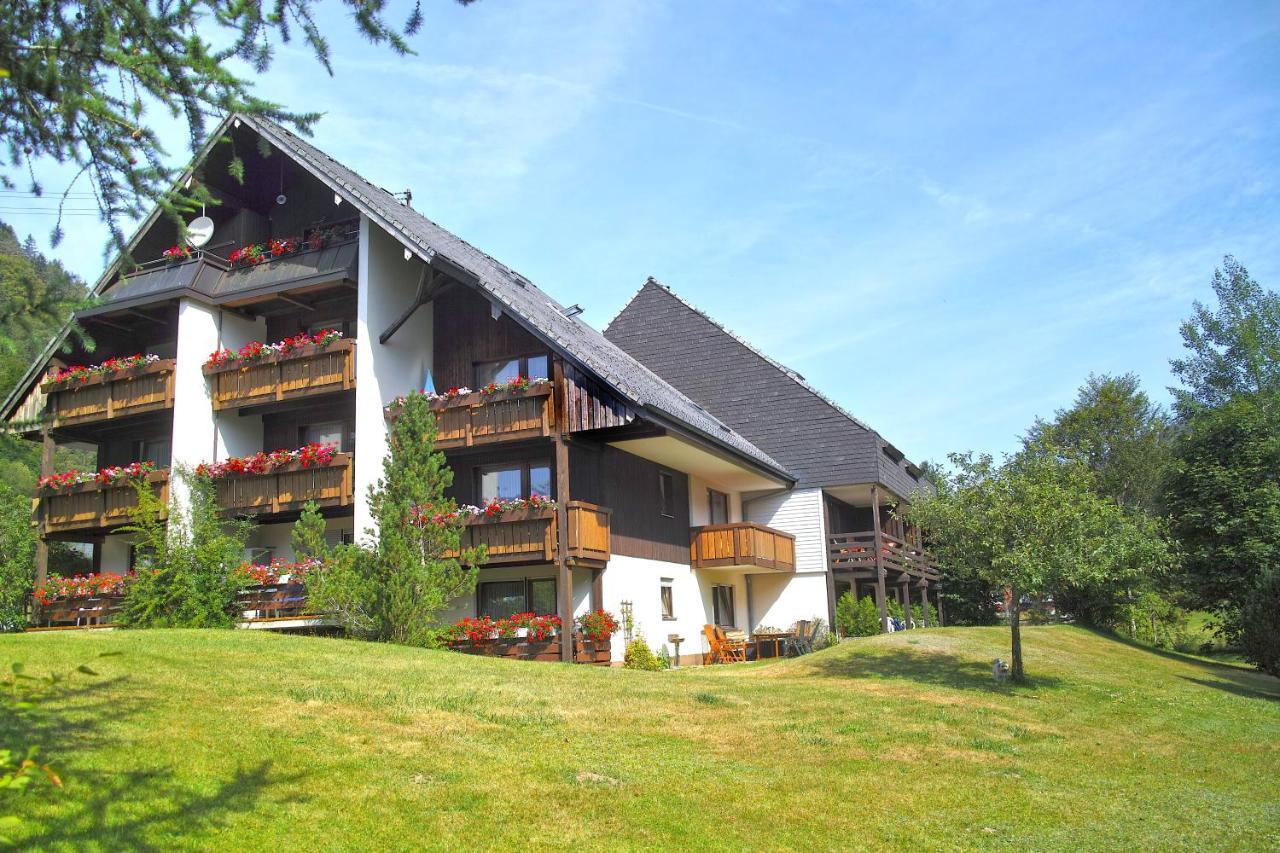B1 Albmatte-Fewo Sauna, Hallenbad Aussenbecken Massagen Nebenan Menzenschwand-Hinterdorf Exterior foto